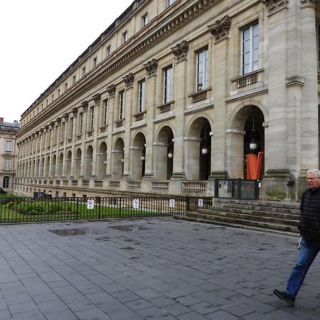 B&B Le Miroir Aux Fees Bordeaux Eksteriør billede