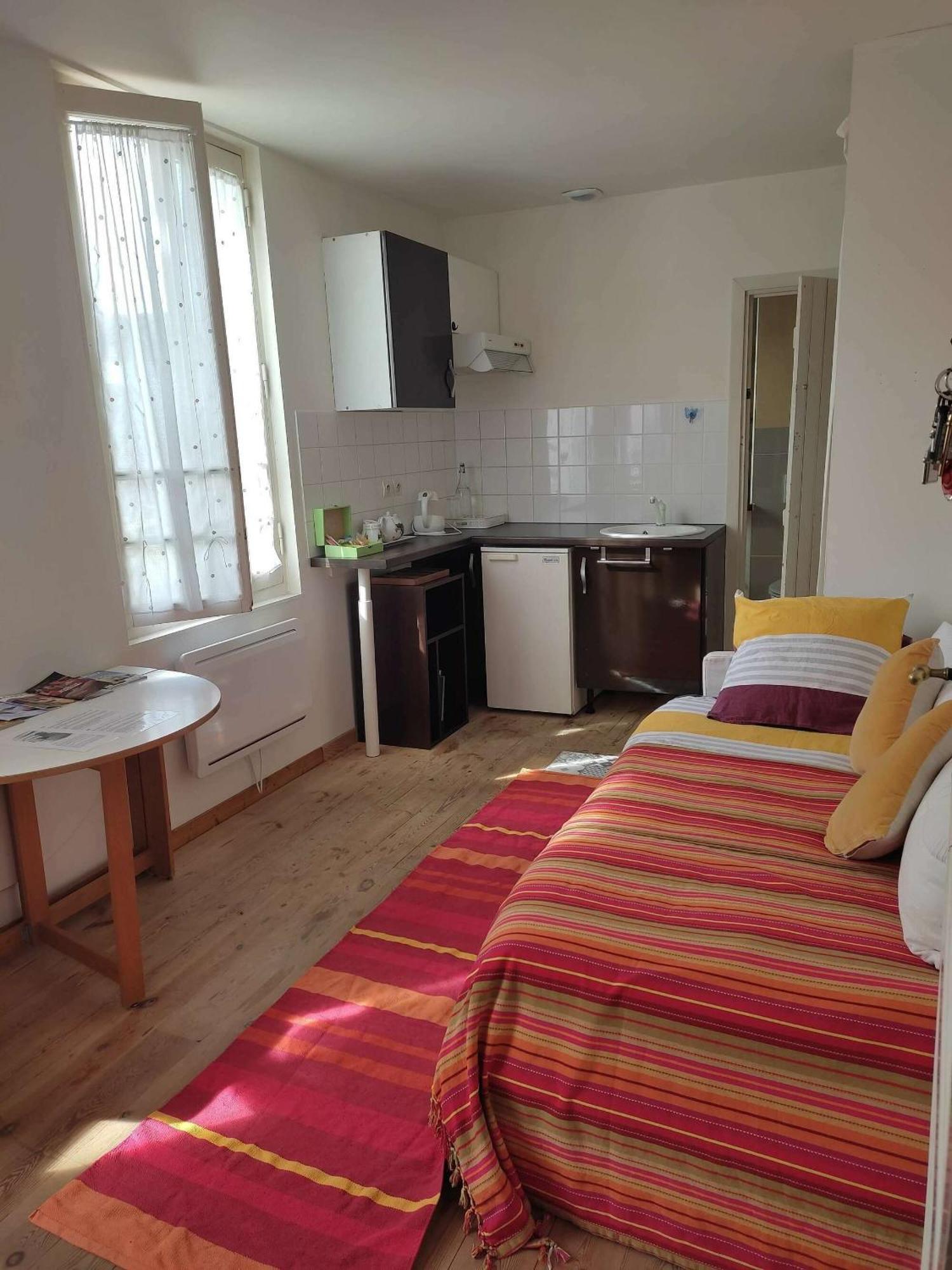 B&B Le Miroir Aux Fees Bordeaux Eksteriør billede