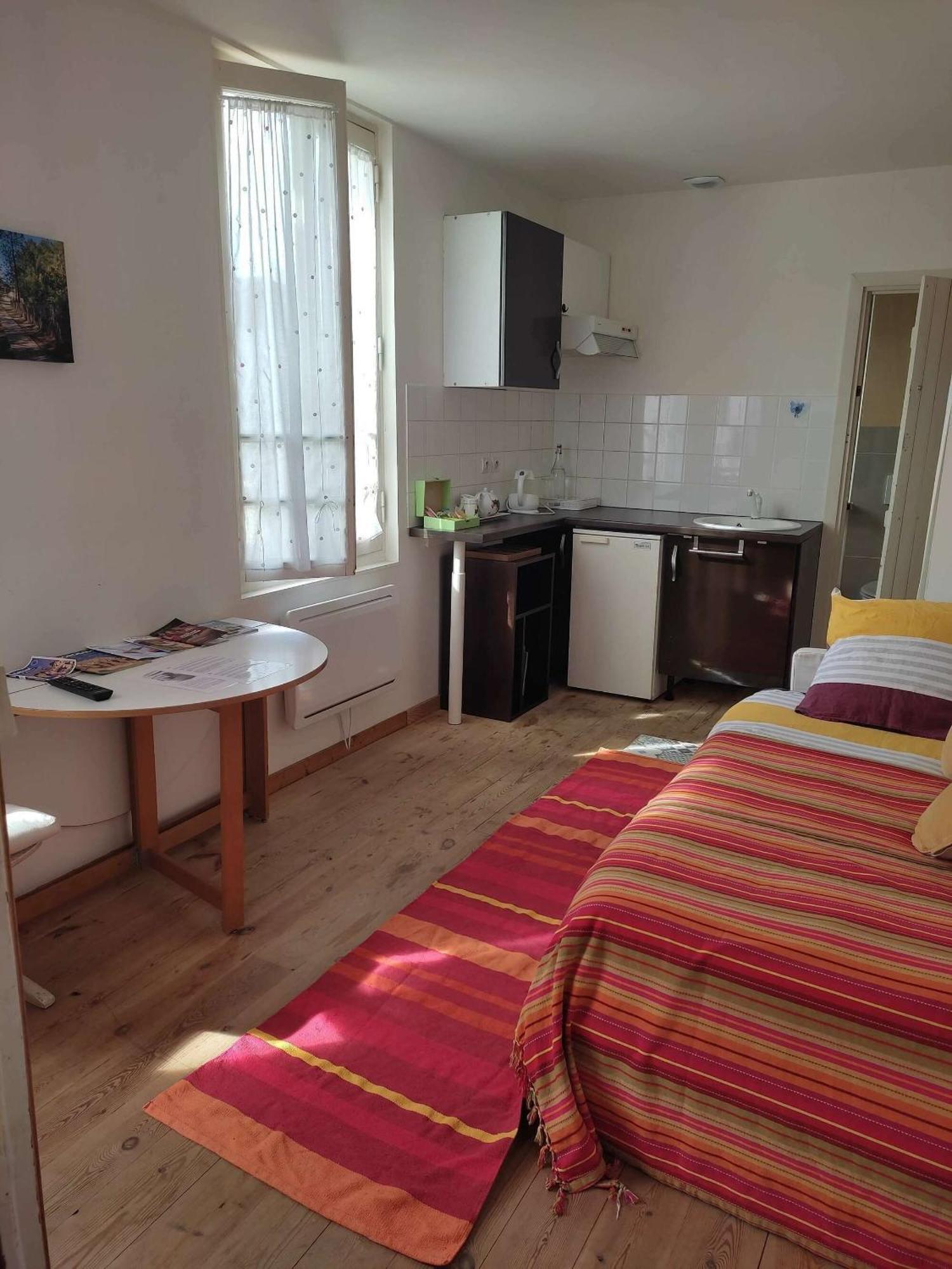 B&B Le Miroir Aux Fees Bordeaux Eksteriør billede